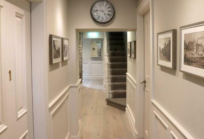 بنسيون Old Post Office