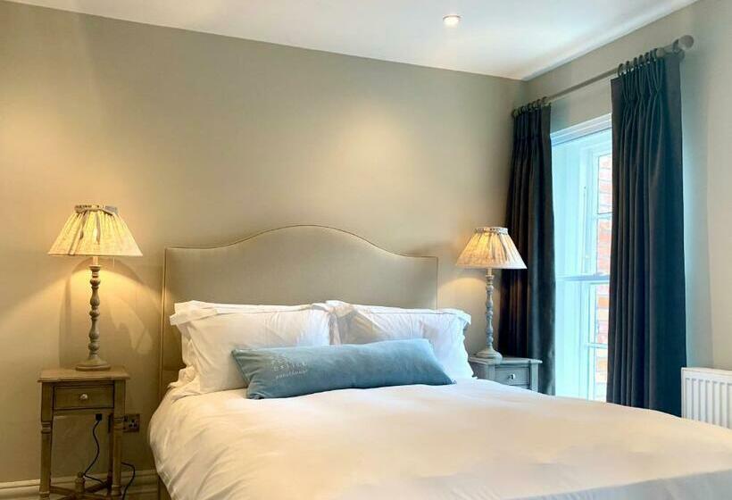 بنسيون Old Post Office