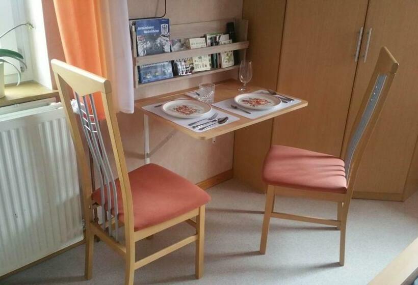 بنسيون Tiny Apartment In Gemuenden An Der Wohra