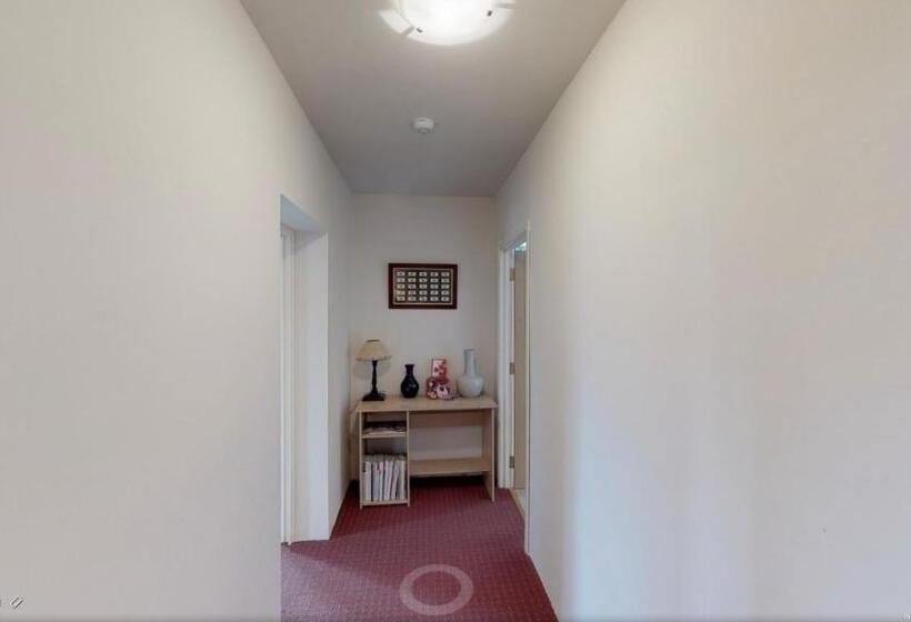 펜션 White House Zalakaros