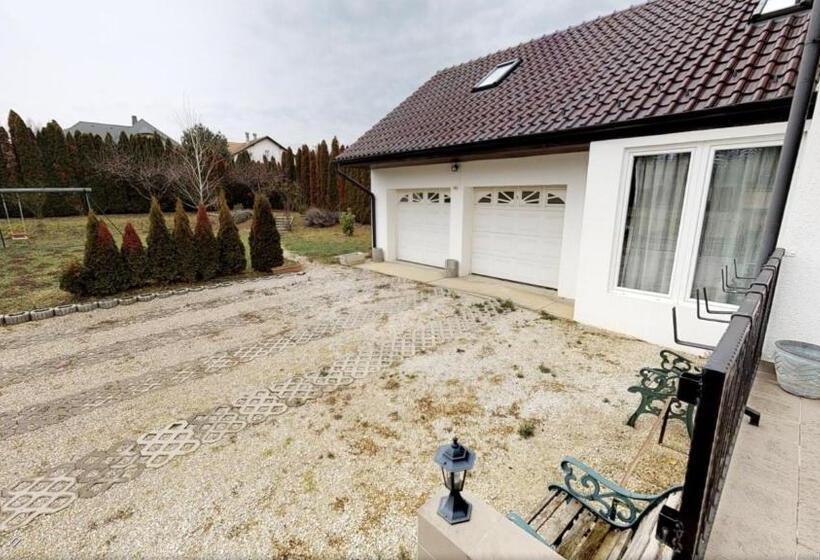 펜션 White House Zalakaros