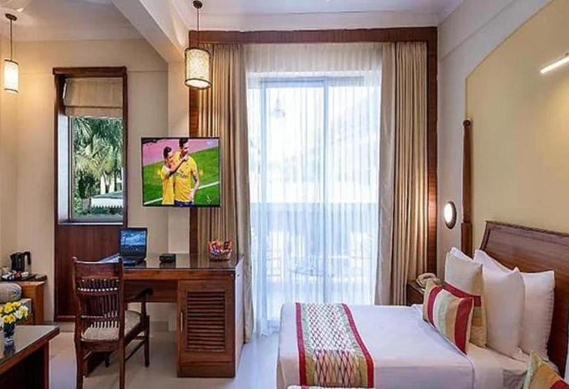 리조트 Sea Breeze Sarovar Portico Varca Goa