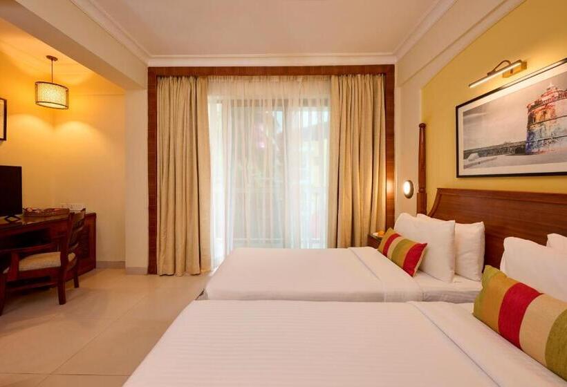 리조트 Sea Breeze Sarovar Portico Varca Goa
