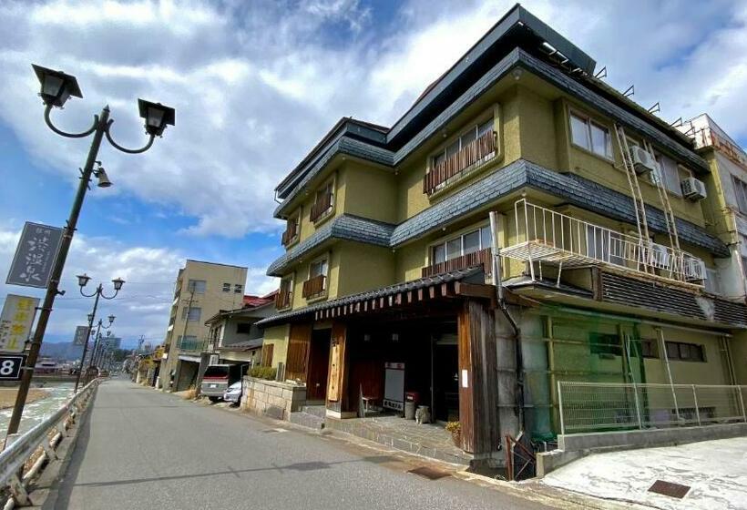 Рёкан Shibu Onsen Kadoya