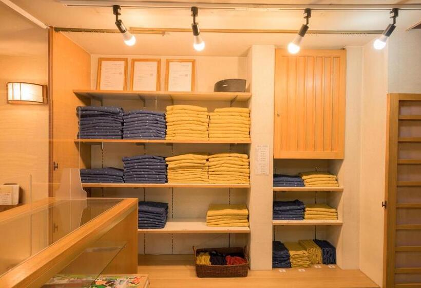 Рёкан Shibu Onsen Kadoya