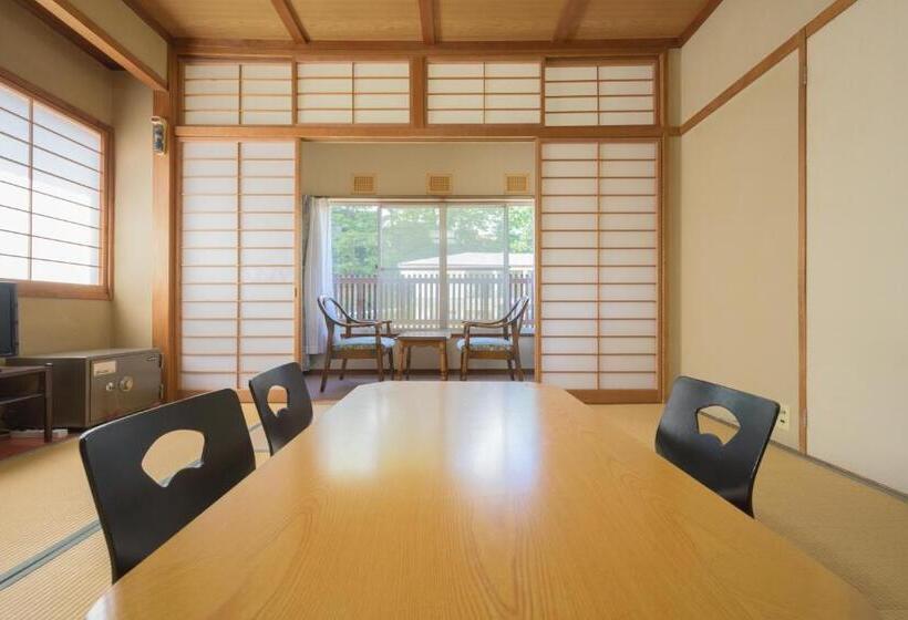 Рёкан Shibu Onsen Kadoya