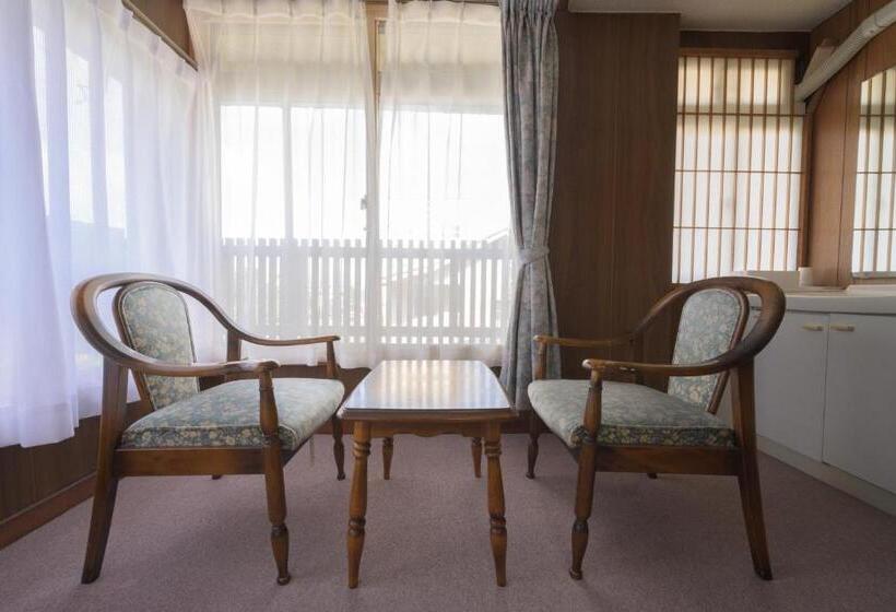 Рёкан Shibu Onsen Kadoya