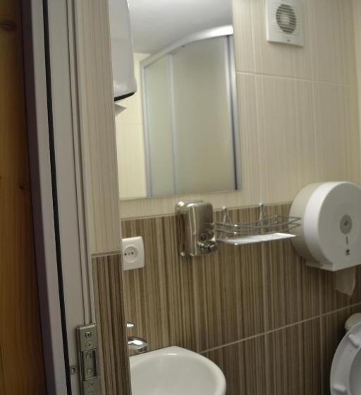 호스텔 у гуцула