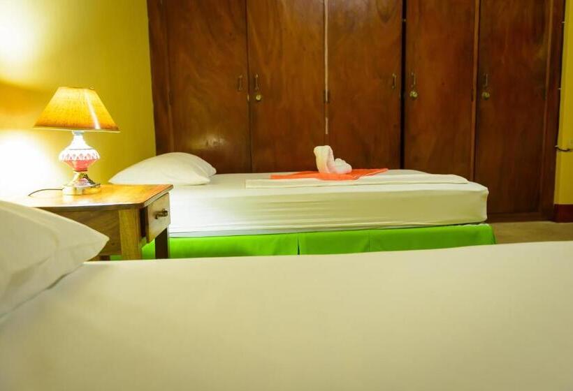 فندق صغير Hostal Fachente