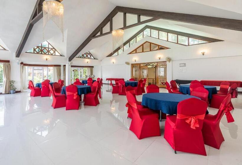 旅馆 Summit Lillium Hotel & Spa