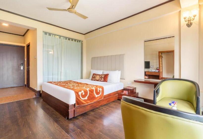 旅馆 Summit Lillium Hotel & Spa