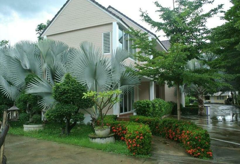 Baan Suan Resort Juree Punsuk