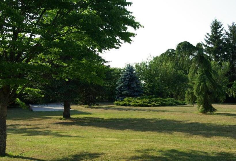 مبيت وإفطار A L Orée Du Parc