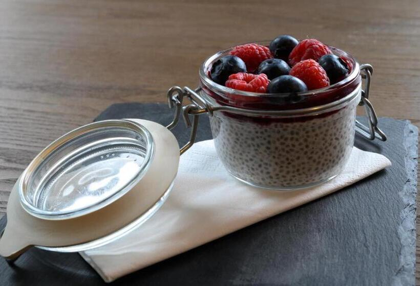 مبيت وإفطار Apát Panzió és étterem