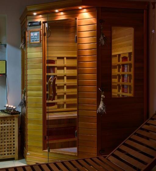 مبيت وإفطار Apát Panzió és étterem