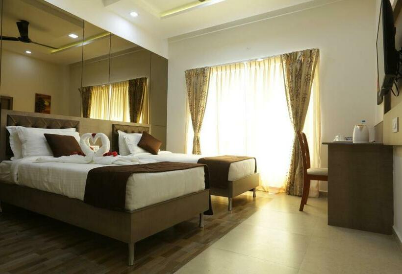 Отель Atlanta Park Chennai