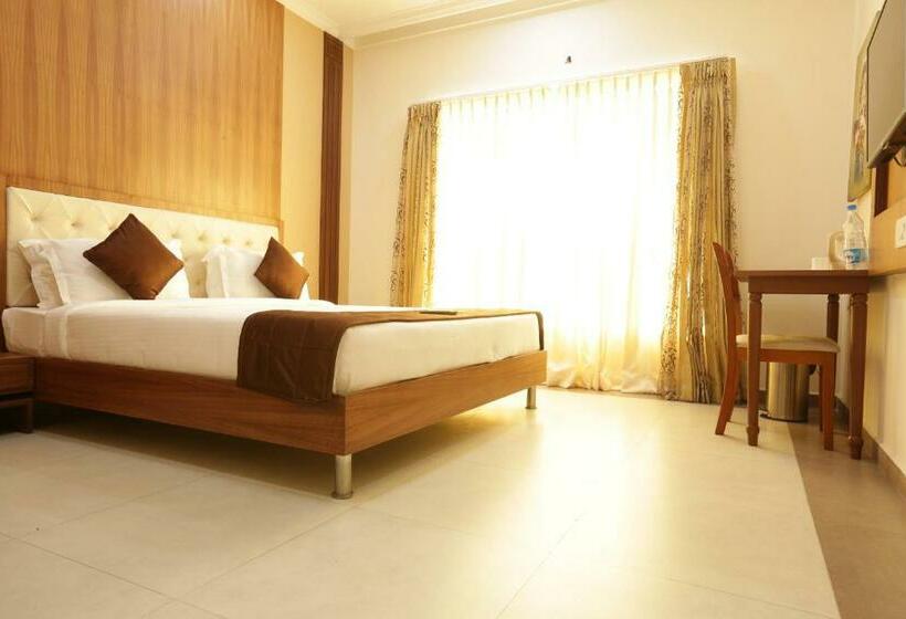 Отель Atlanta Park Chennai