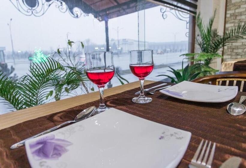 בית מלון כפרי Atlas