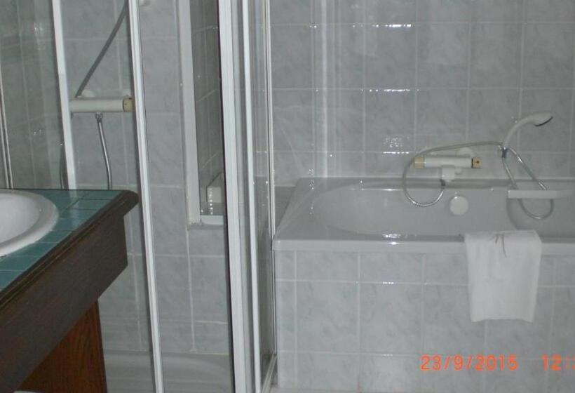 בית מלון כפרי Auberge De L Atre