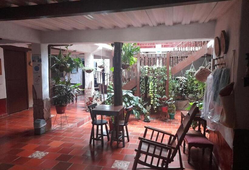 هتل Central Graciela