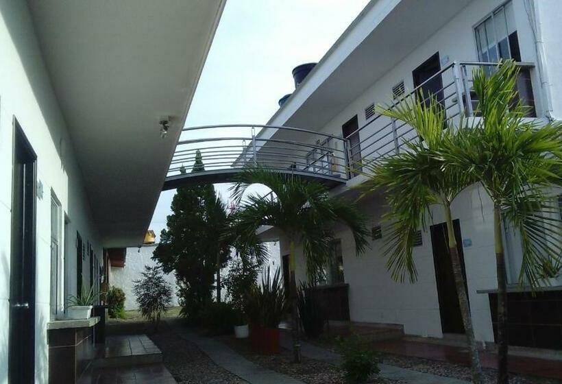 호텔 Don David Sabana