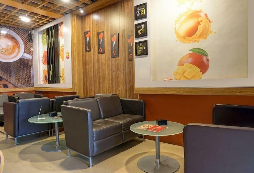 酒店 Fab Majestic Inn