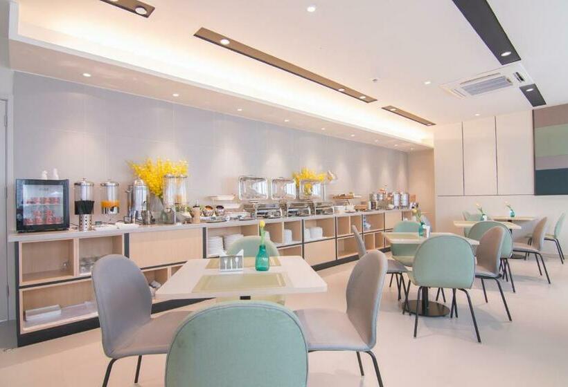 ホテル Home Inn Selected Shanghai Harbour City