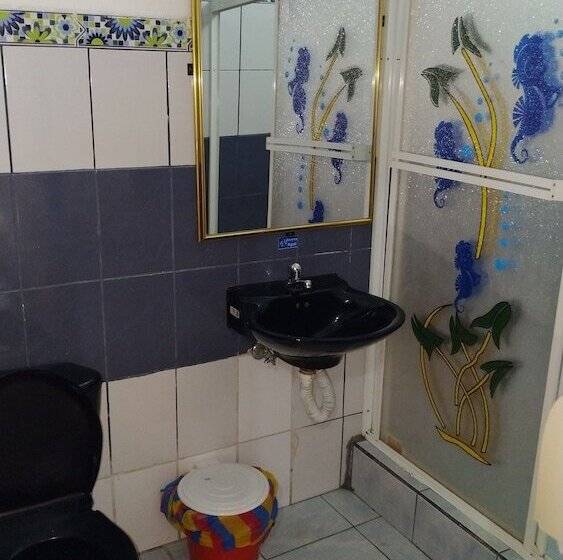 فندق Hostal Nuevo Amanecer