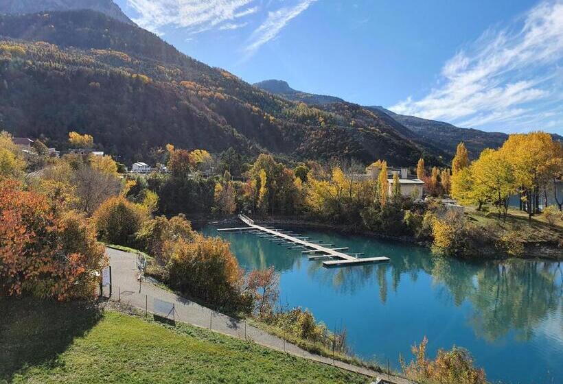 בית מלון כפרי Hôtel Les Flots Bleus