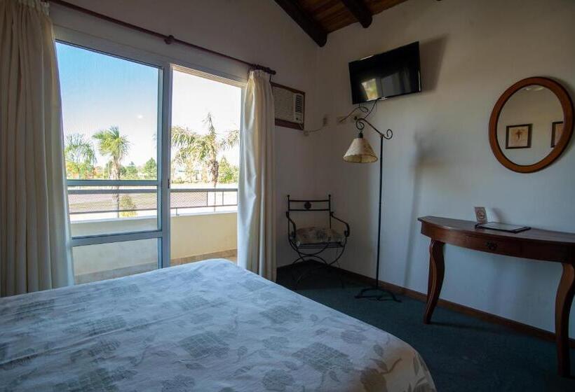 هتل Piedras Del Lago