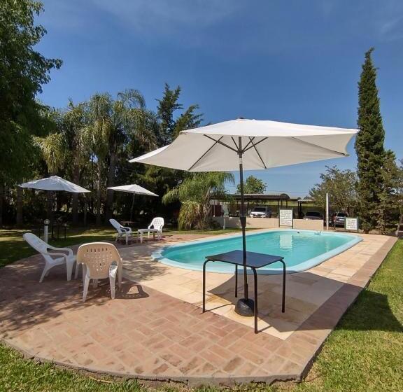 هتل Piedras Del Lago