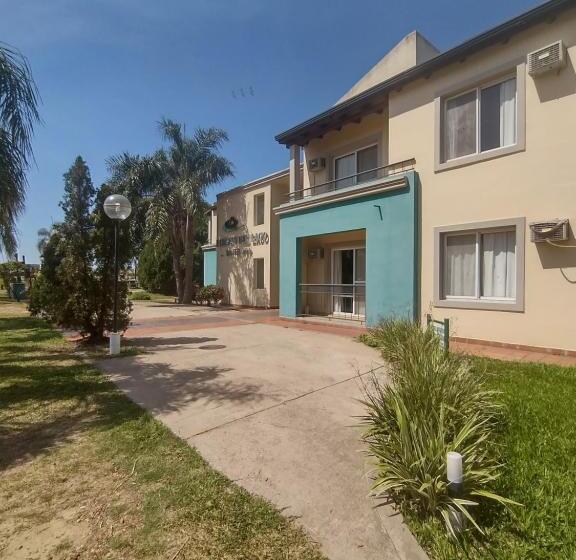 هتل Piedras Del Lago