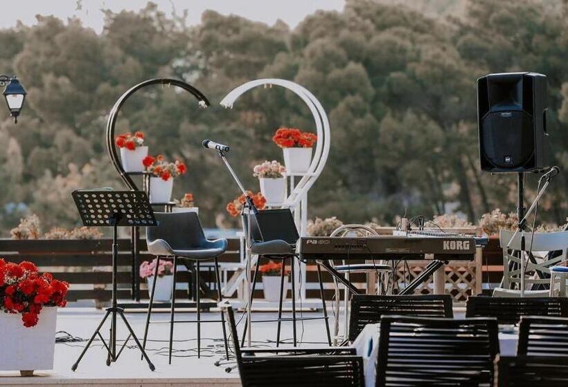 בית מלון כפרי Prince Adriatic Resort