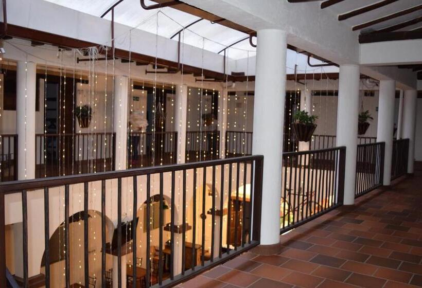 ホテル Restaurante Sion