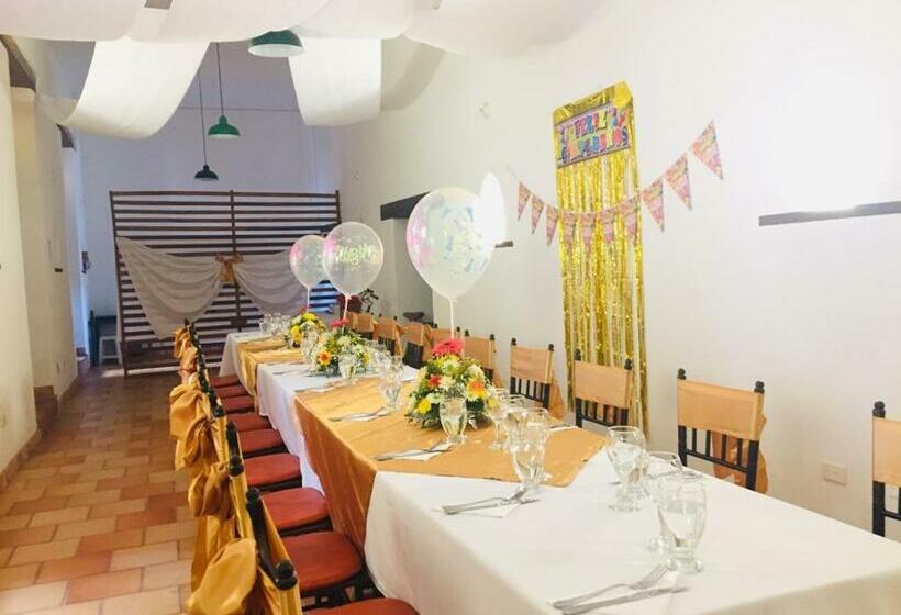 ホテル Restaurante Sion