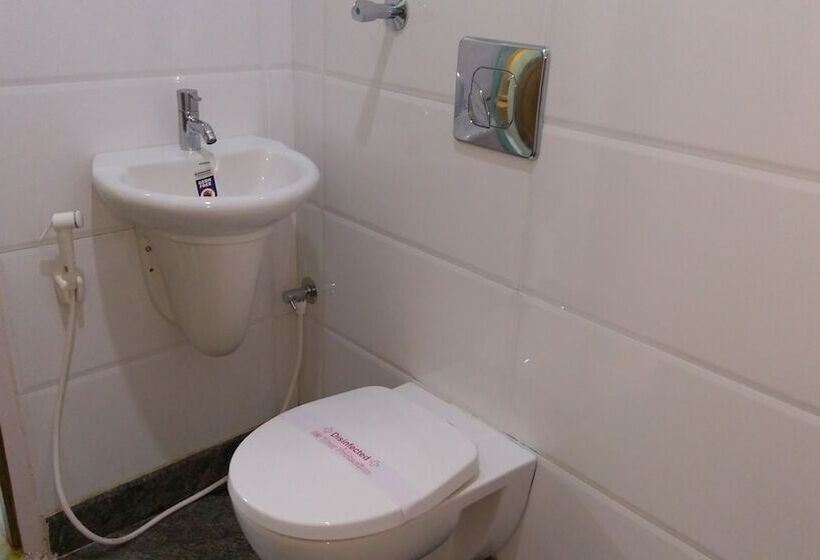 Отель Skantha Regency