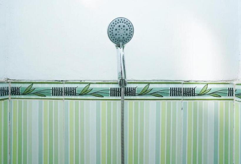 Otel Spot On 2479 Berkah Residence Syariah