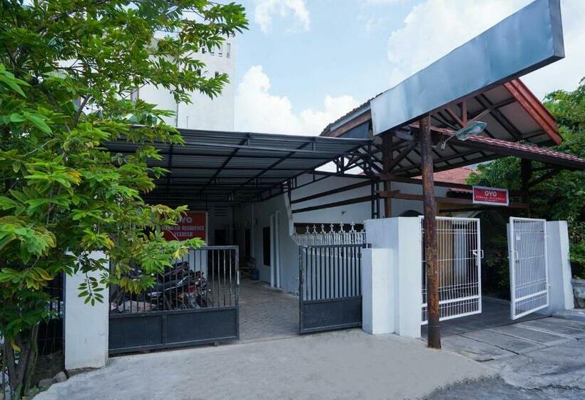 Otel Spot On 2479 Berkah Residence Syariah