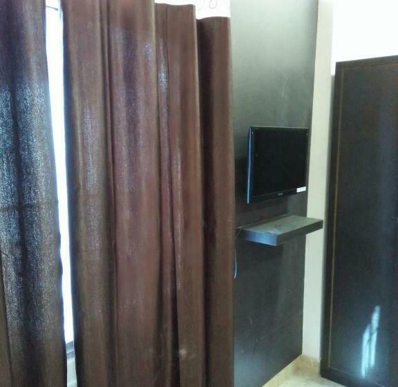 בית מלון כפרי Sunaina International