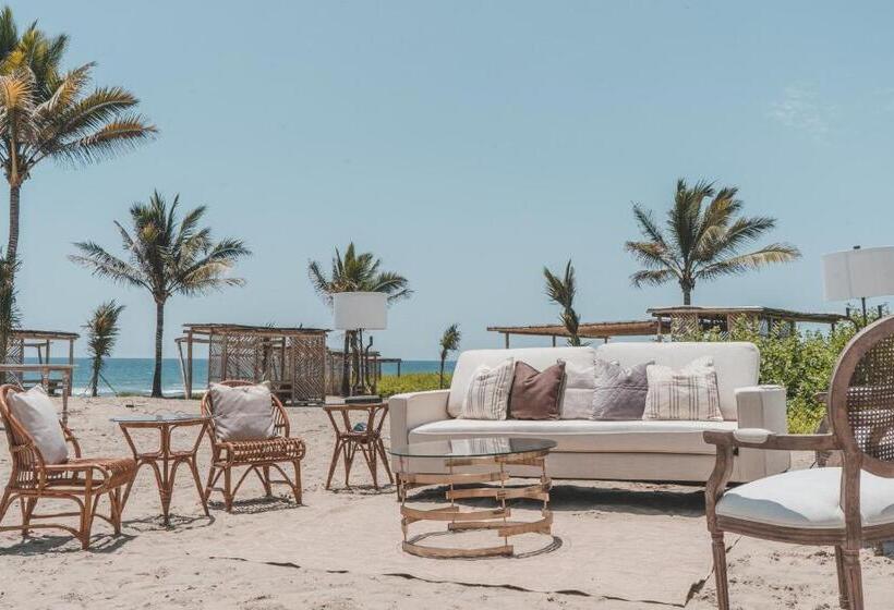 فندق Tanusas Retreat & Spa