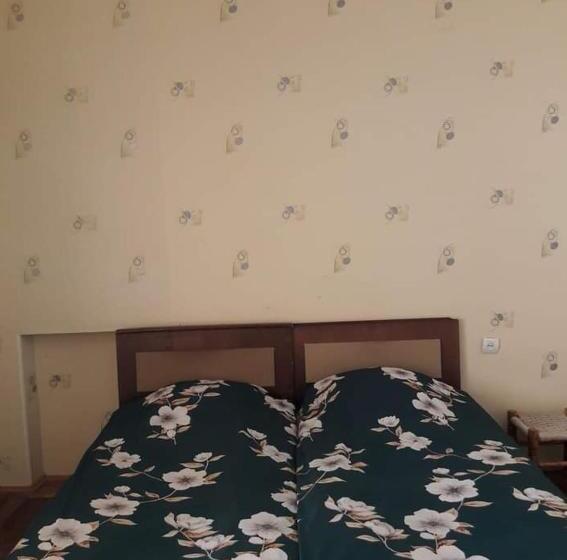 ホテル Today , Խաղաղության լողափ