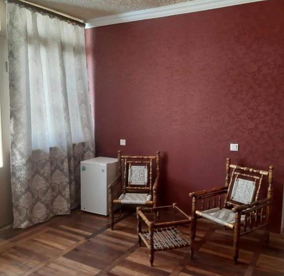 ホテル Today , Խաղաղության լողափ