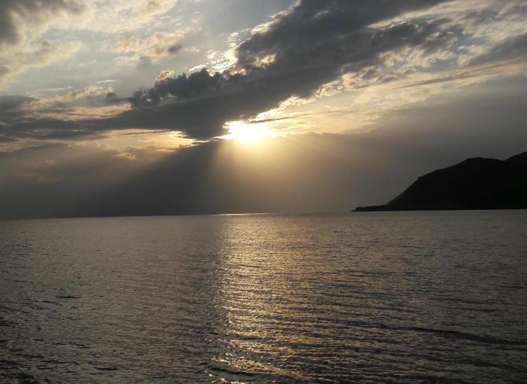 ホテル Today , Խաղաղության լողափ