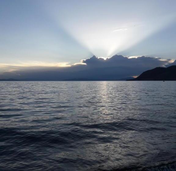 ホテル Today , Խաղաղության լողափ