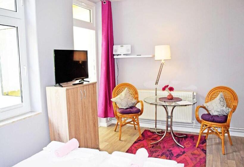 בית מלון כפרי Villa Waldblick In Baabe