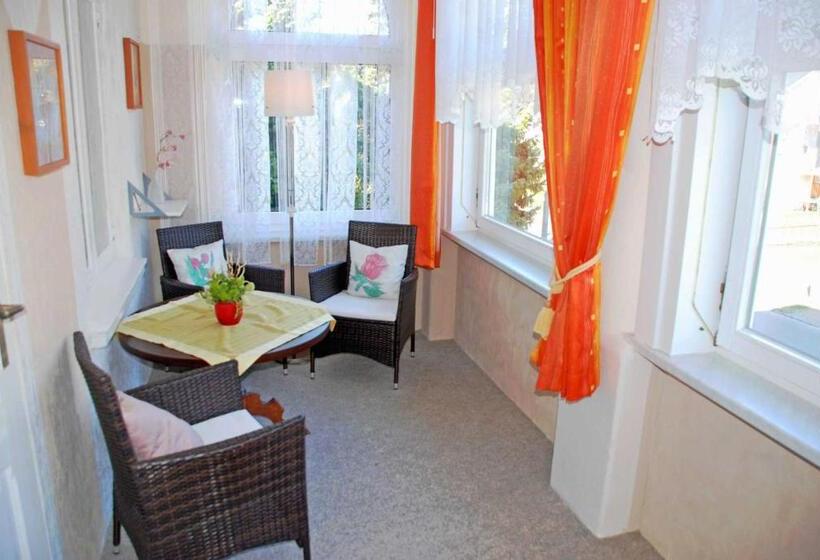 בית מלון כפרי Villa Waldblick In Baabe