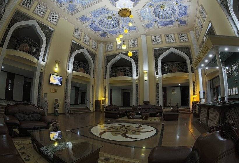 בית מלון כפרי Zargaron Plaza