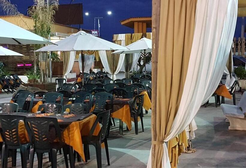 Oasi B&b Hotel Restaurant