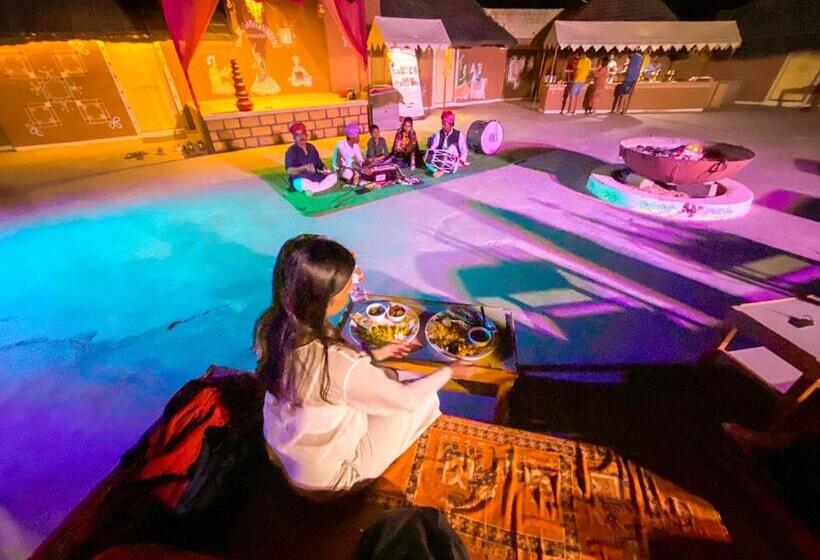 منتجع Pal Rajah Desert Camp