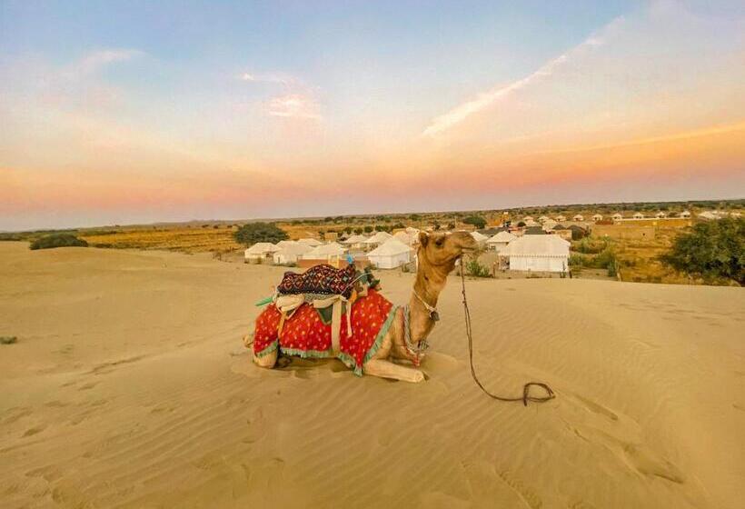 منتجع Pal Rajah Desert Camp